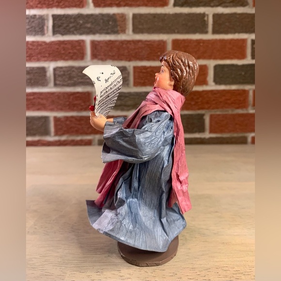 Papier-mâché Christmas/Choir Boy Beautiful Piece - Picture 2 of 7